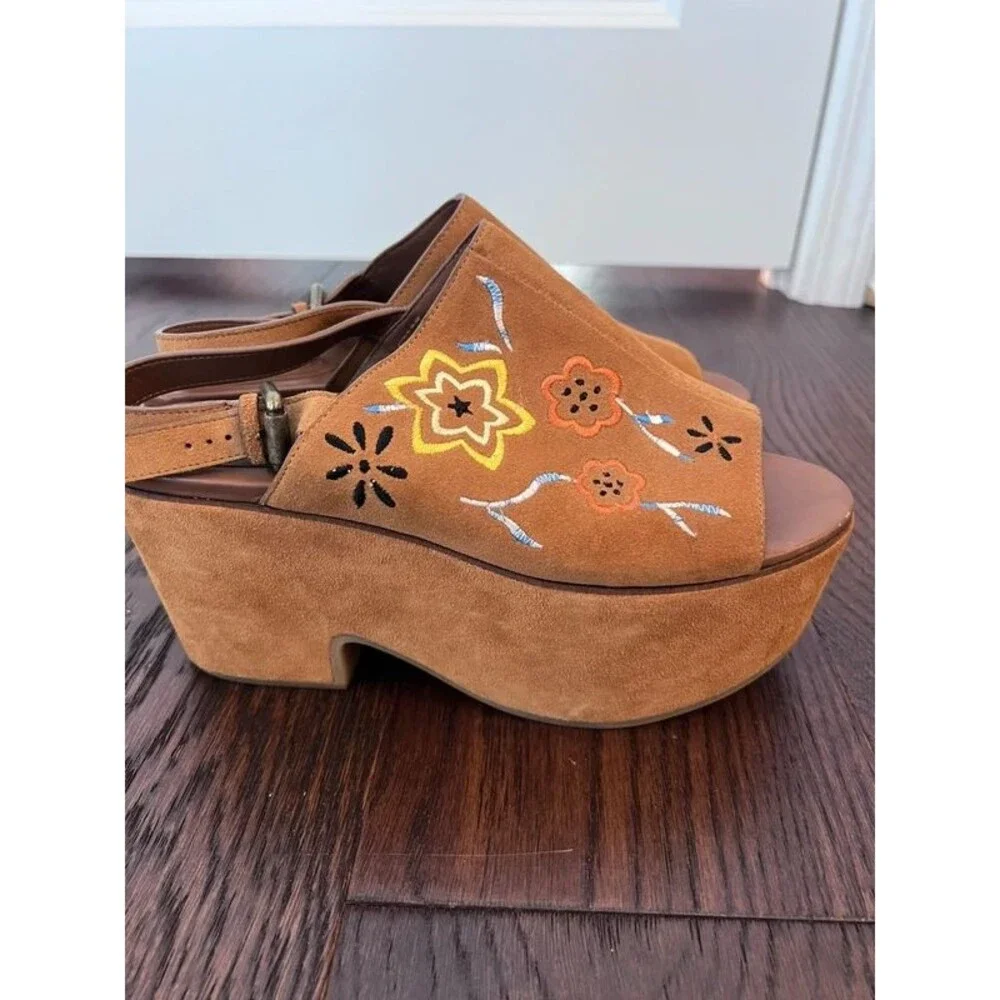 See by Chloe Embroidered Floral Platform Sandals Tan Size 39 GUC
